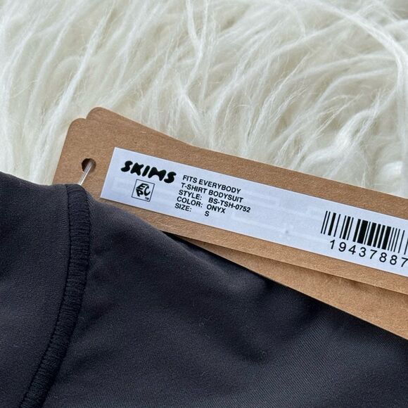 Skims Fits Everybody T-Shirt Bodysuit Onyx Size Small - Picture 10 of 10